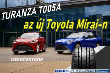 Hidrognhajts Toyota Mirai Bridgestone papucsokban.